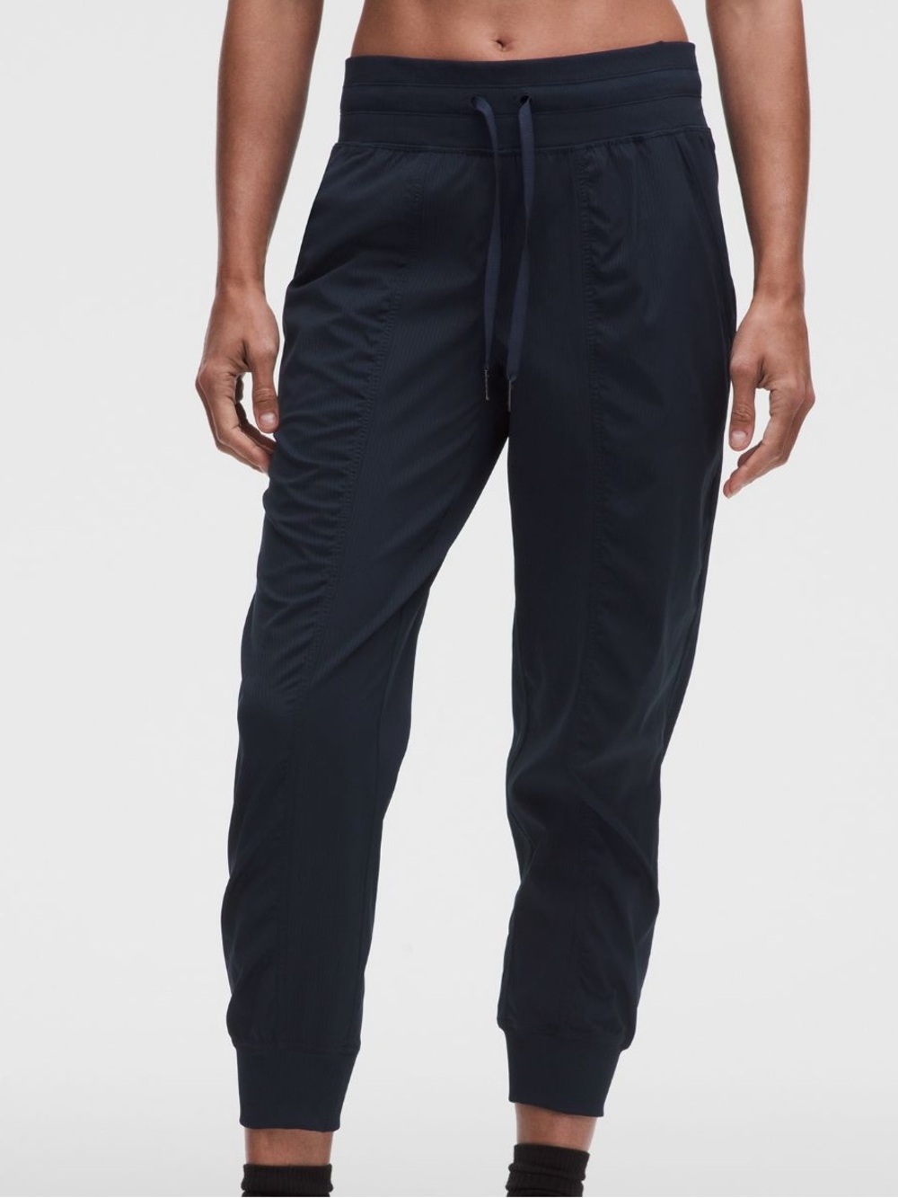 Lululemon dance studio jogger crop | true navy | size 6